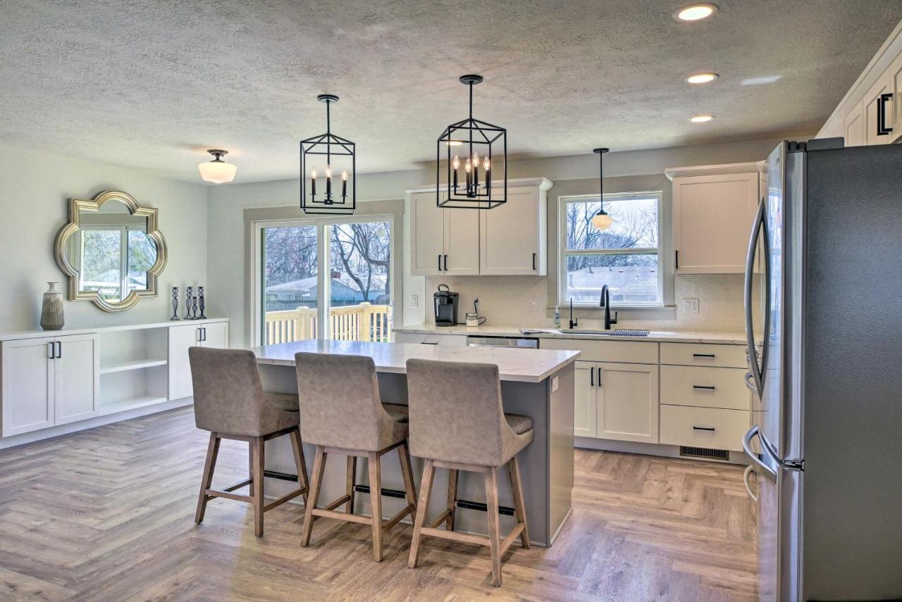 Retreat With Deck About 9 Mi To Downtown Springfield Βίλα Ozark Εξωτερικό φωτογραφία